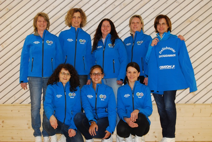 Foto 1 Dellnhauser Showdamen 2017 neue Trainingsjacke by DellnhauserDorfverein